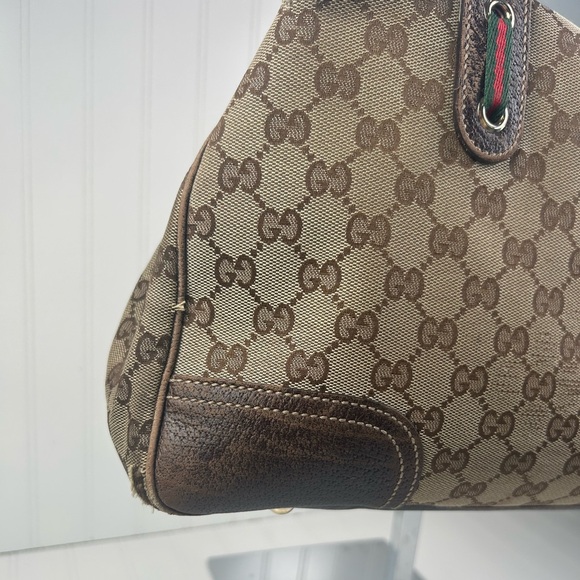 Gucci Beige and Brown Shoulder Bag - Picture 7 of 16